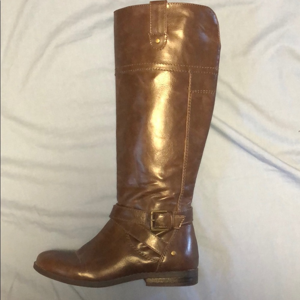 Liz Claibourne boots